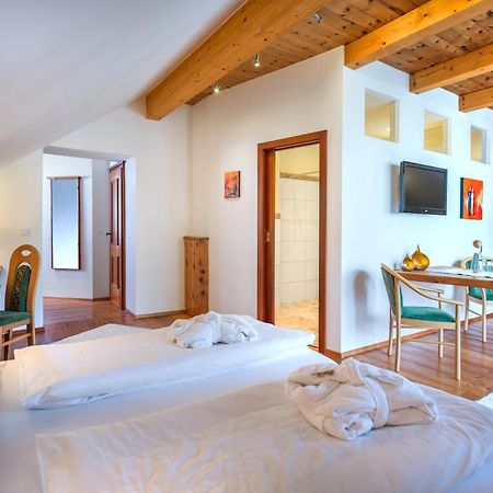 Hotel Haeuserl Im Wald Mariapfarr Kültér fotó