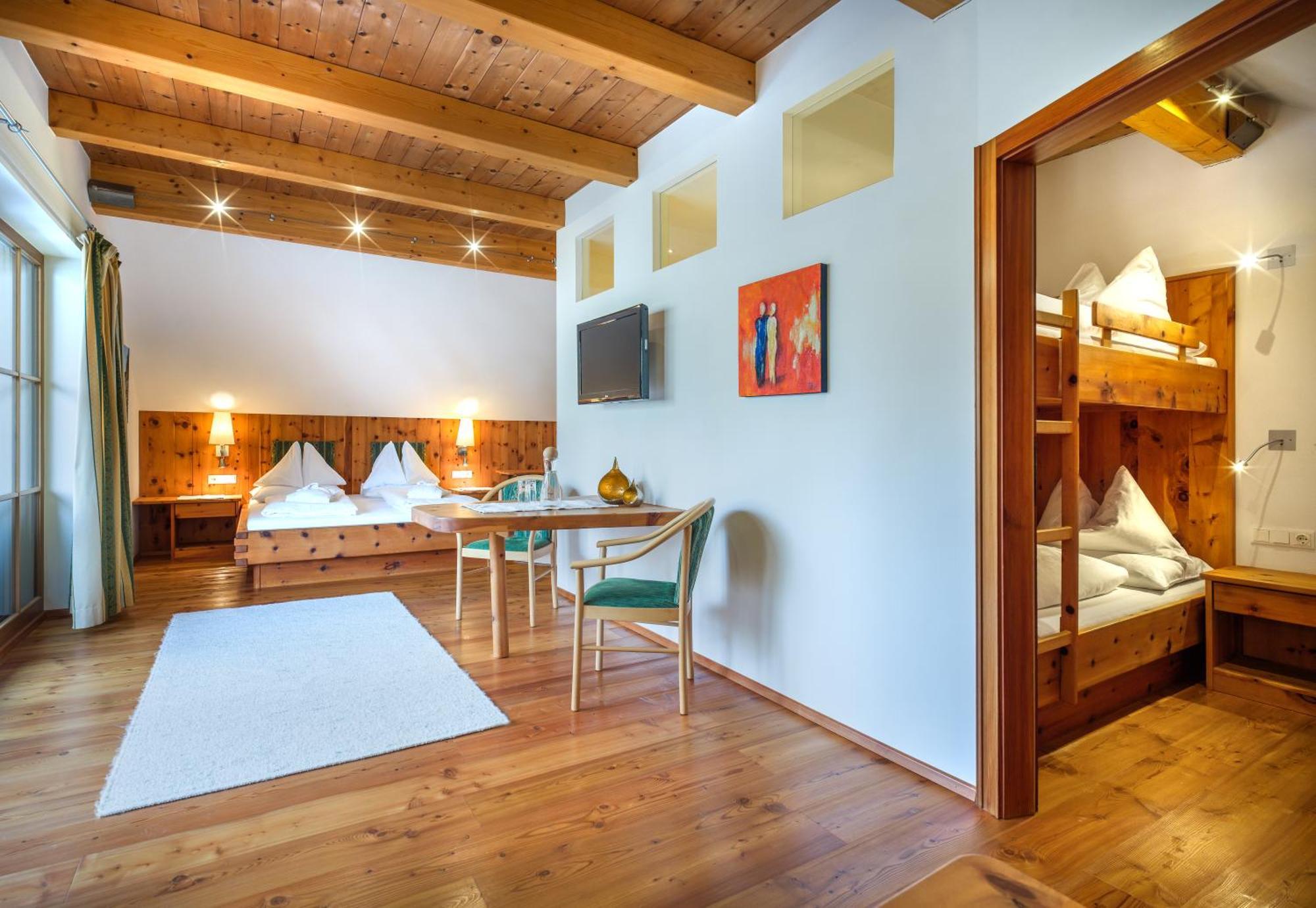 Hotel Haeuserl Im Wald Mariapfarr Kültér fotó